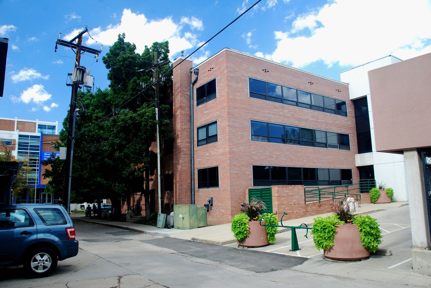 Rose at Hale Parkway: 4495 Hale Pkwy, Denver, CO 80220